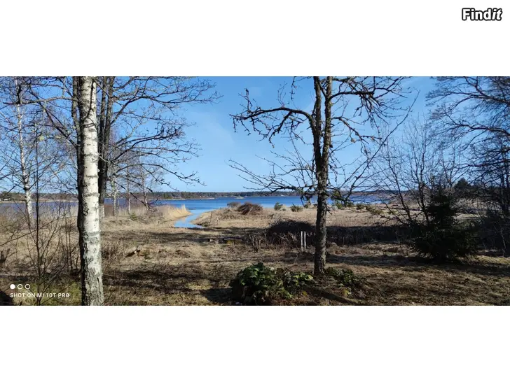 Säljes Eget sommarställe vid stranden  endast ett stenkast från centrum