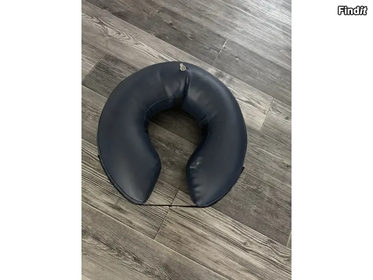 Säljes Nackkrage till hund