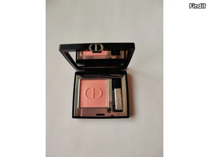 Myydään Dior luomiväri 2g-väri 619 tutu