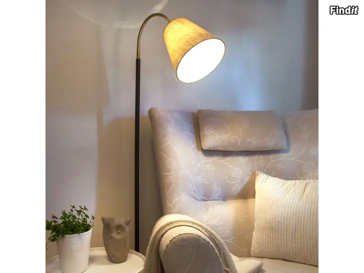 Myydään Ljusdal lattiavalaisin