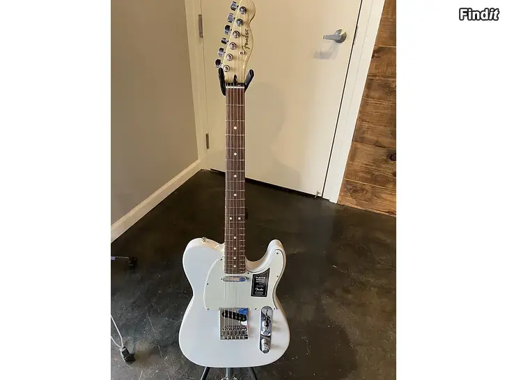 Myydään Fender Player Telecaster