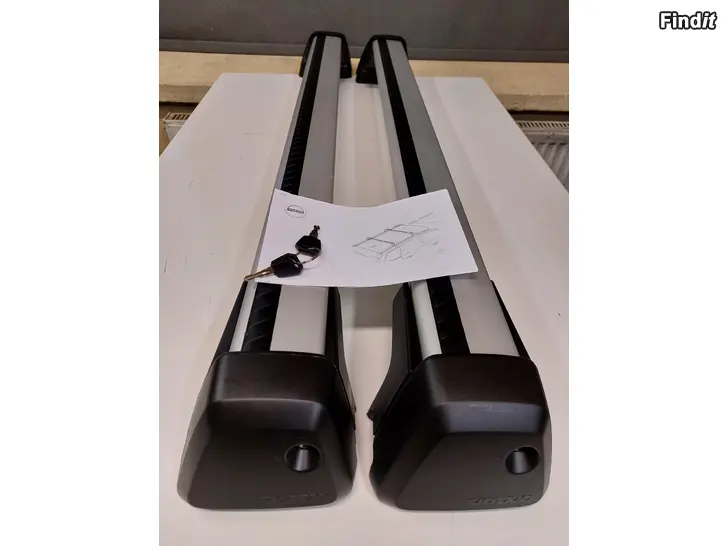 Myydään Volvo XC60 mk2 OEM Kattotelineet/Takräcken 32351090 vm. 2018