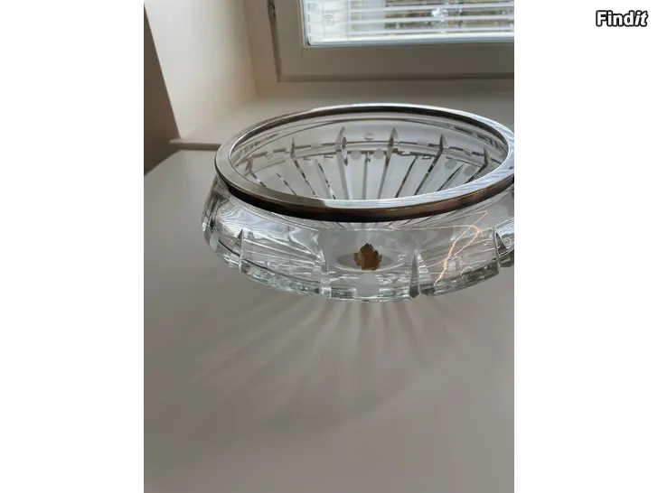 Myydään Riihimäen Lasi Aimo Okkolinin iso malja