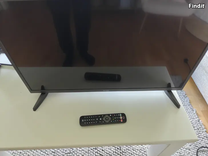 Säljes Sharp Aquos 32 monitor