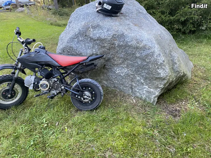 Myydään samurai 72cc