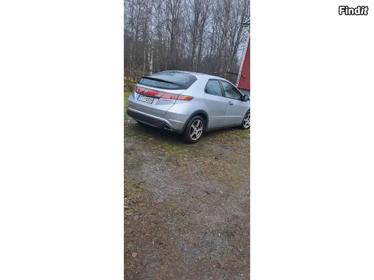 Myydään Honda civic 1.8b.-06