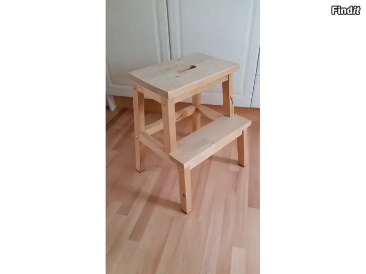 Myydään Ikea Bekväm leveä 2-porrasjakkara puu -12e