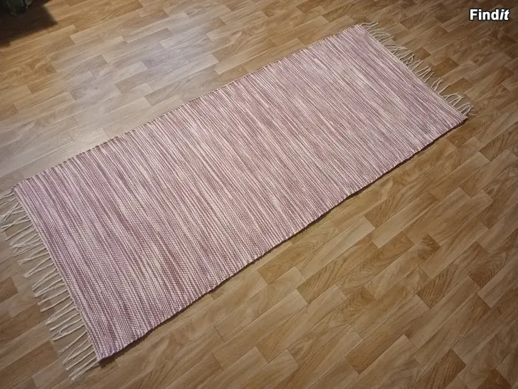 Myydään Tyylikäs puuvillamatto 170x71cm