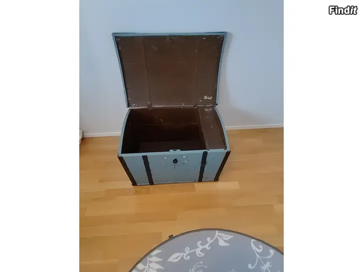Säljes Gammal kista