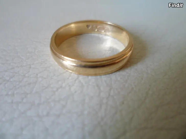 Myydään Kalevala 18K Vaasan Kultasormus koko 16