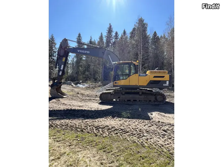 Säljes Grävmaskin Volvo EC 250 DL 5621h