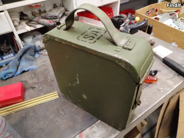 Säljes MAXIM konekiväärin panosvyölaatikko