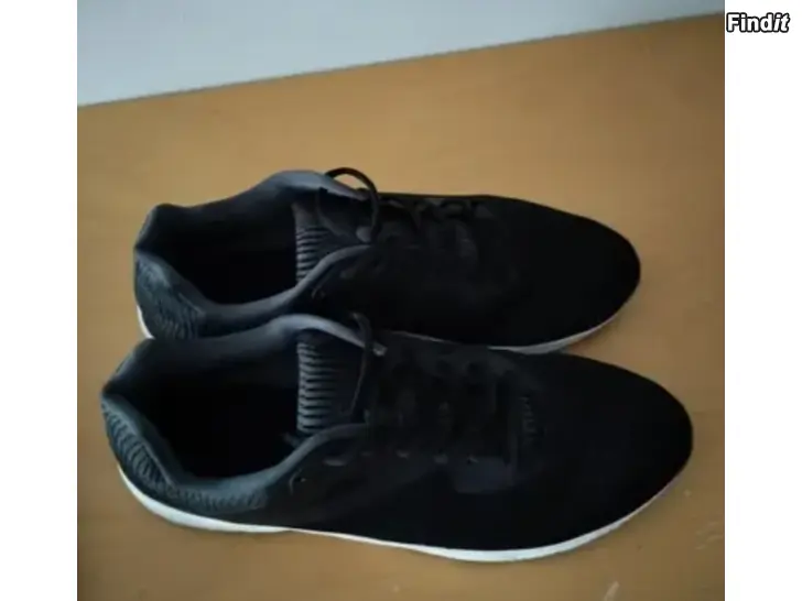 Myydään Juoksukengät miesten Sievi kengät naisten