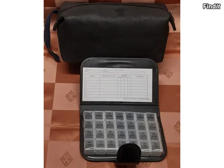 Myydään Lääkeannostelija + Toiletti/kosmetiikka laukku unisex