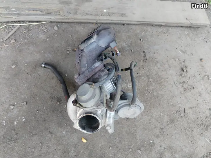 Myydään Volvo V40 T4 Turbo/Ahdin