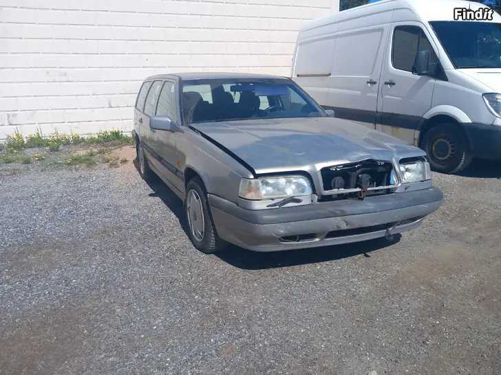 Säljes Volvo 850 2.5 bensa  400tkm