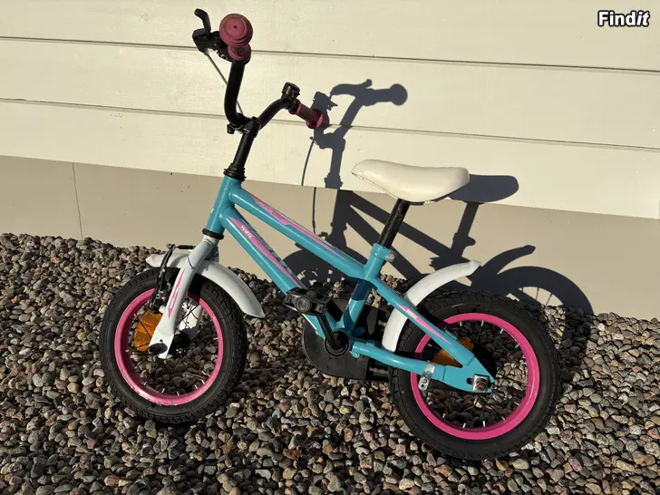 Säljes White AR Comp 120 barncykel 12 tum