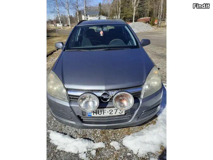 Myydään Opel astra