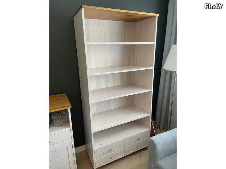 Säljes Möbelset bokhylla, skrivbord, skänk från Isku
