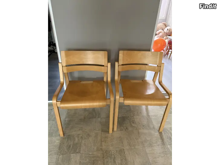 Säljes 2 stolar