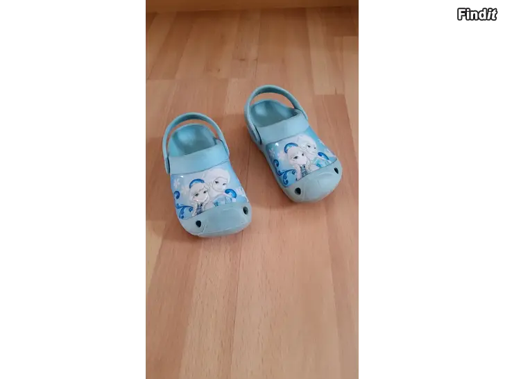 Myydään Disney Frozen rantasandaalit koko 29  -3e