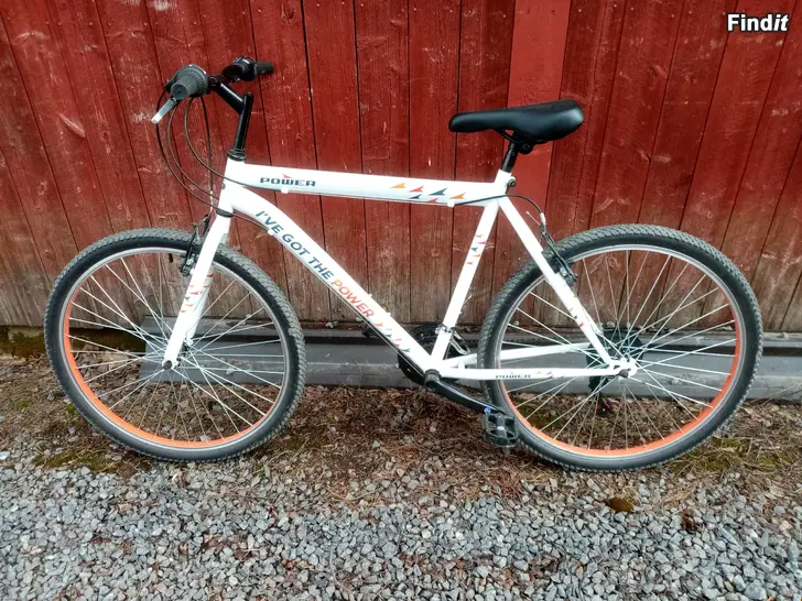 Myydään Maastopyörä