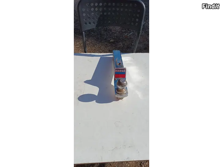 Myydään Vetokoukku