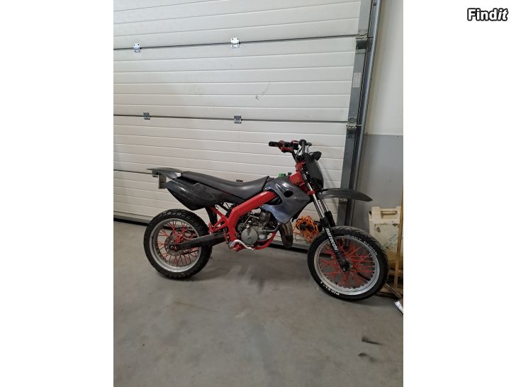 Myydään Derbi senda