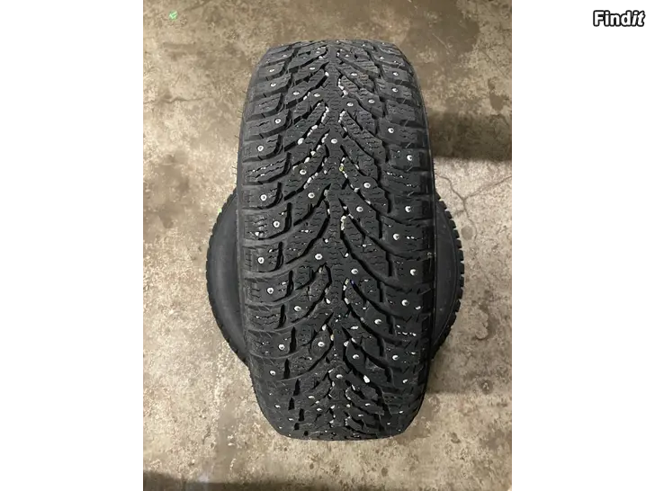 Myydään Nokia hakkapelitta 9 8mm 2kpl