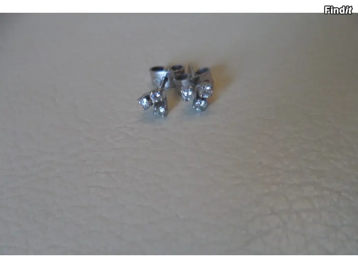 Myydään 18K Kulta 6 x 0,03-0,04ct Timanttikorvakorut