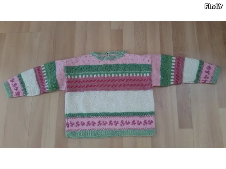 Myydään DIY neulepusero n. koko 90-100 5e