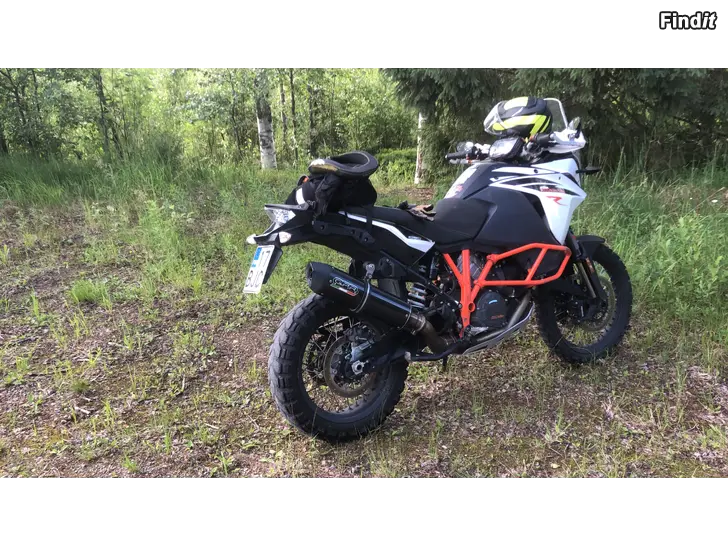 Myydään Ktm 1090R