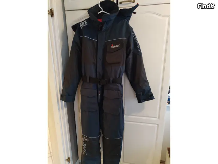 Myydään TALVIHAALARI