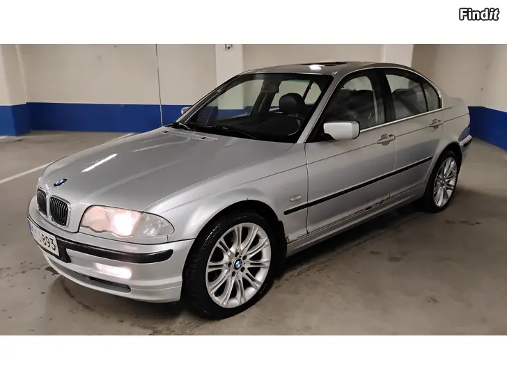 Myydään BMW 330 xiA 4D