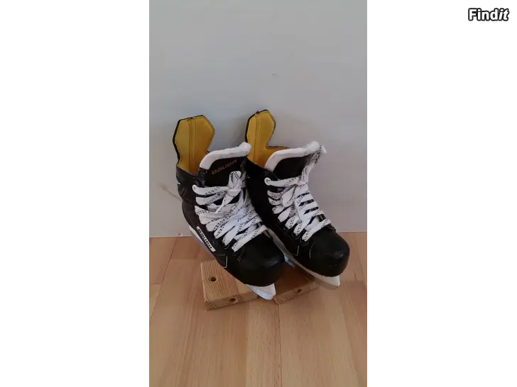 Myydään Bauer Supreme S160  jääkiekkoluistimet koko 31   20e
