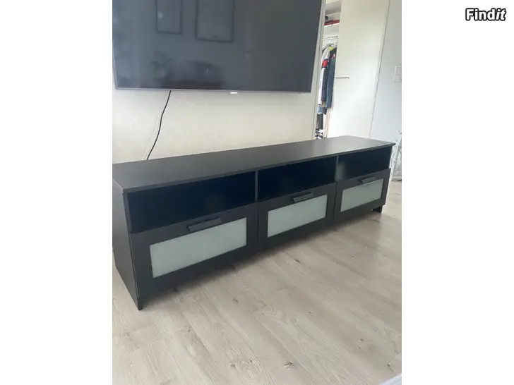 Säljes Tv-bänk