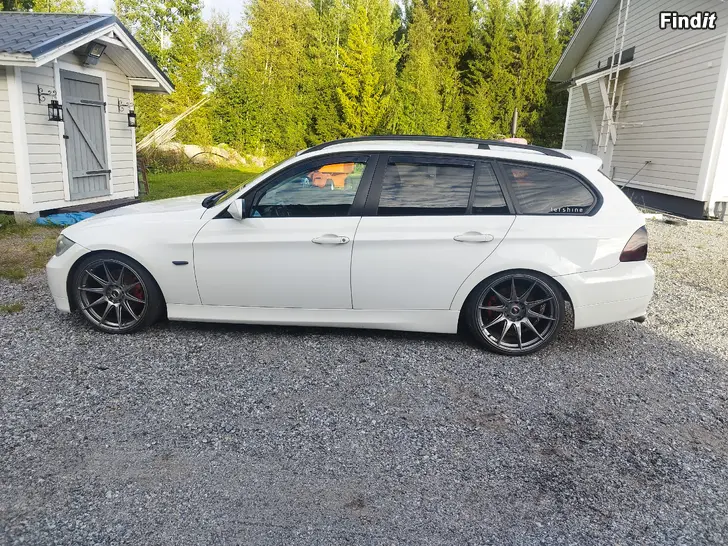 Myydään BMW 318d -08 376tkm
