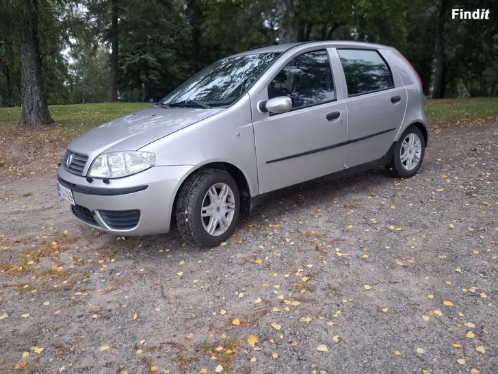 Myydään FIAT Punto II Hatchback 1.2 vm-04 NETTO550e
