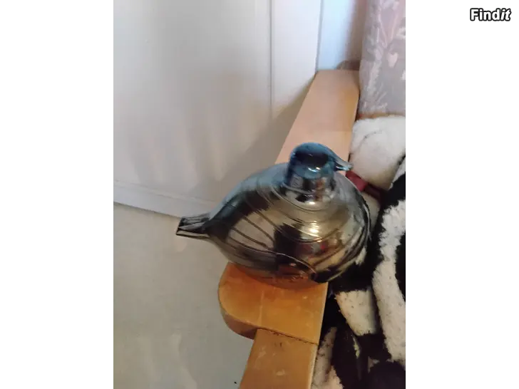 Säljes Signerad Oiva Toikka fågel