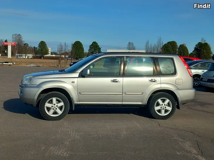 Myydään Nissan X-Trail 2.0 Bensa Columbia 4x4