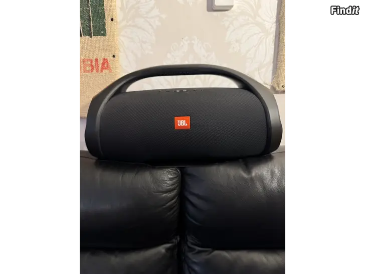 Myydään JBL kaiutin