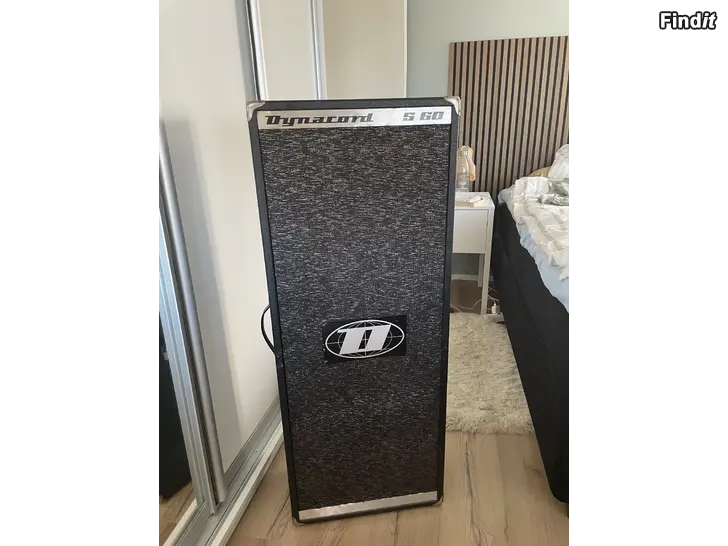 Myydään Dynacord S60 gitarrskåp / Dynacord S60 kaiutinkaappi
