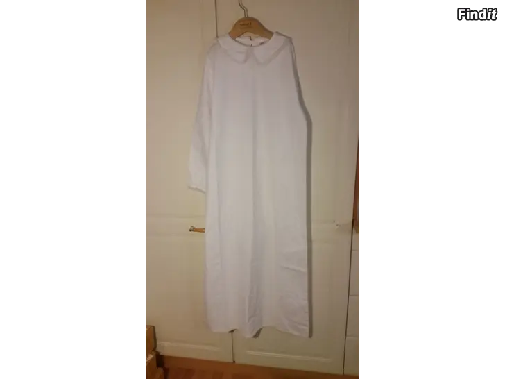 Myydään Lucia mekko koko 140 / 150 valkoinen  -hinta 12e