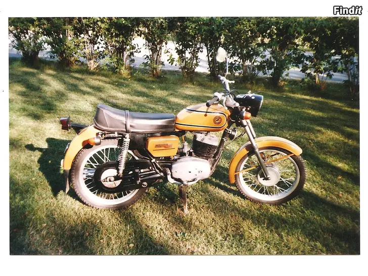Säljes Cz 125 Sport motorcykel