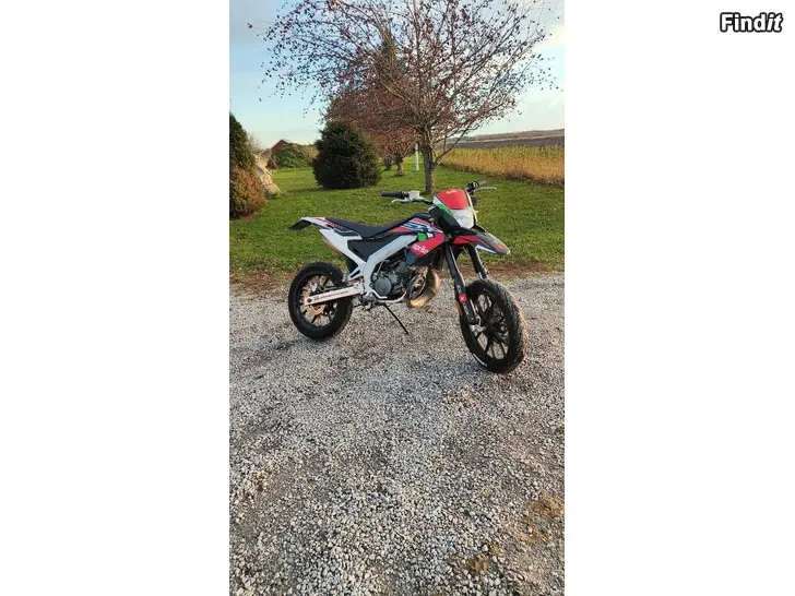 Säljes Aprilia SX50 Factory Edition