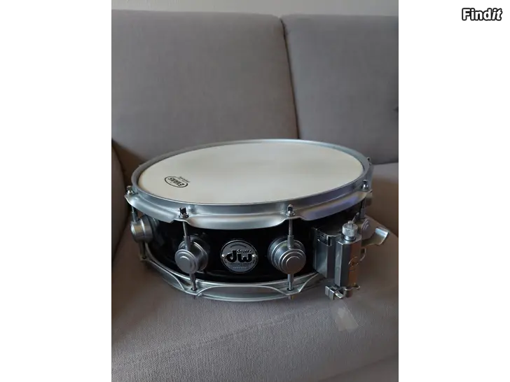 Myydään DW collectors snare