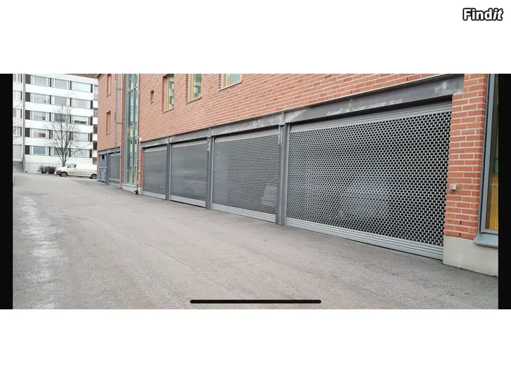 Myydään Sähkötoiminen nosto-ovi