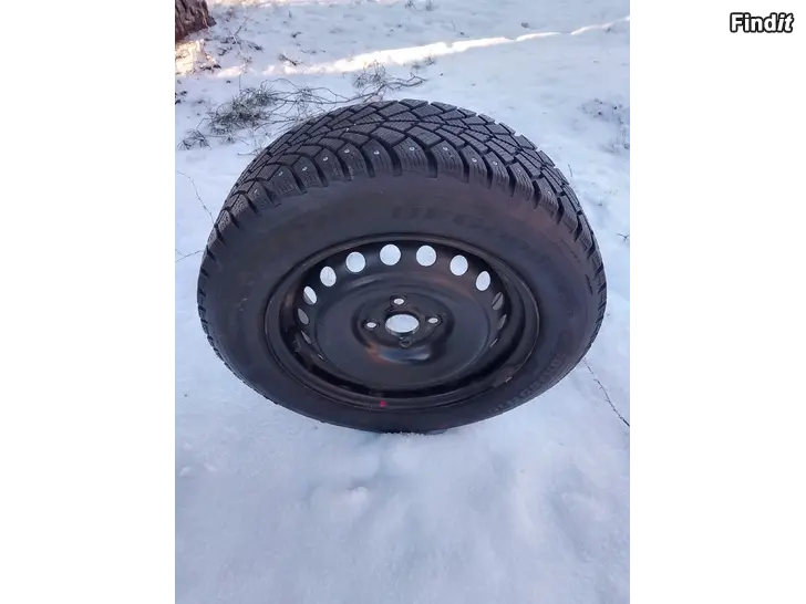Myydään Talvirenkaat Toyota Corolla