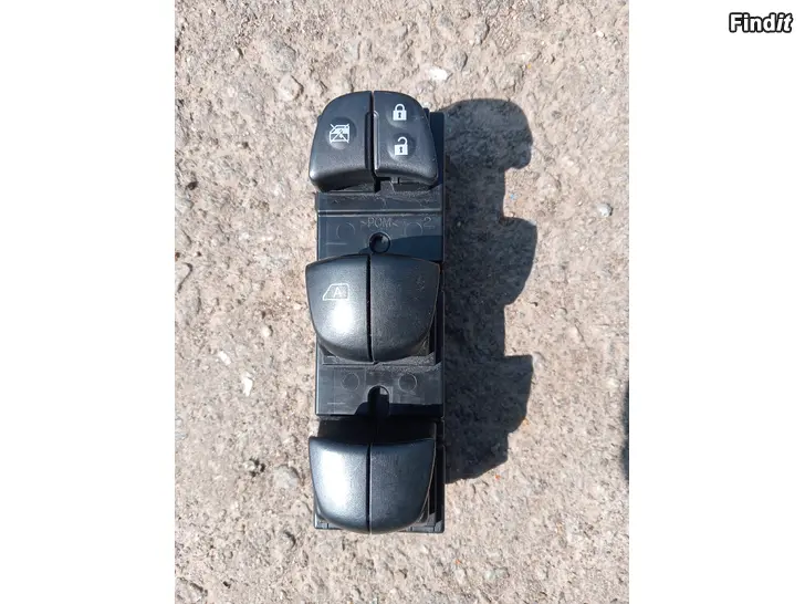Myydään Nissan Juke 2013 lasinnostin katkaisjat 254011KA0B