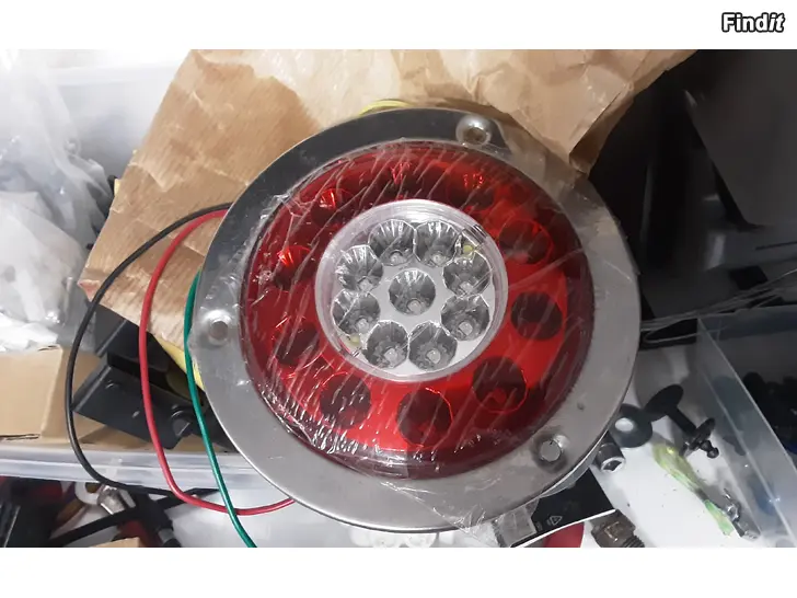 Myydään Taka valot 4 kpl